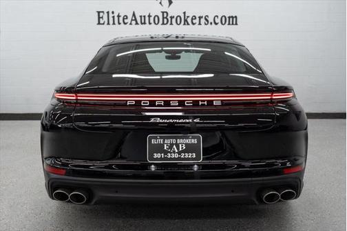 2024 Porsche Panamera 4