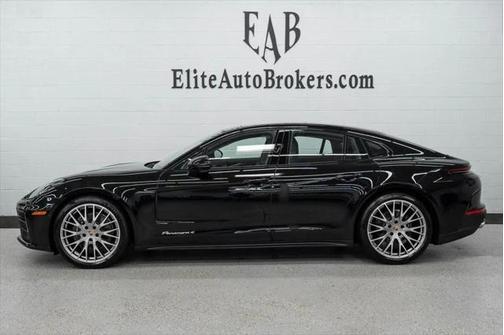 2024 Porsche Panamera 4