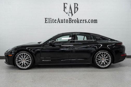 2024 Porsche Panamera 4