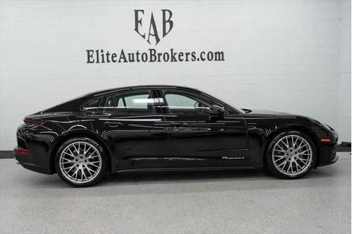 2024 Porsche Panamera 4