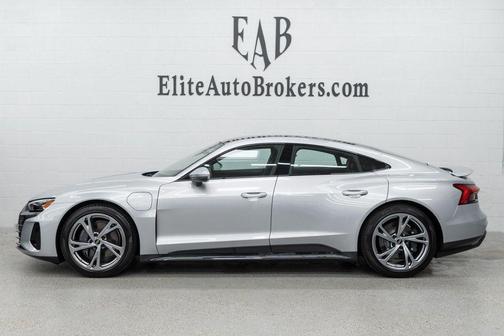 Florett Silver Metallic 2024 Audi e-tron GT Premium Plus quattro