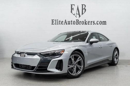 Florett Silver Metallic 2024 Audi e-tron GT Premium Plus quattro