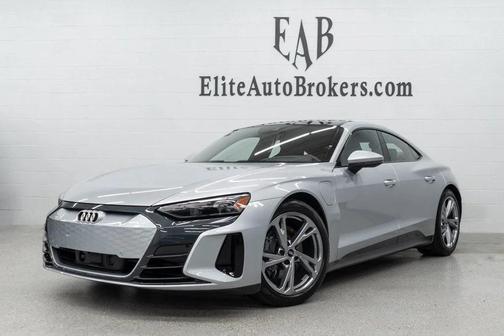 Florett Silver Metallic 2024 Audi e-tron GT Premium Plus quattro