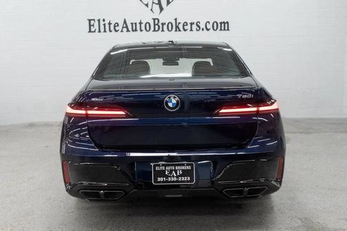 Tanzanite Blue II Metallic 2025 BMW 760 xDrive