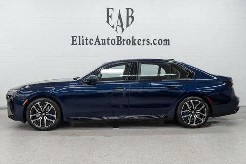 Tanzanite Blue II Metallic 2025 BMW 760 xDrive