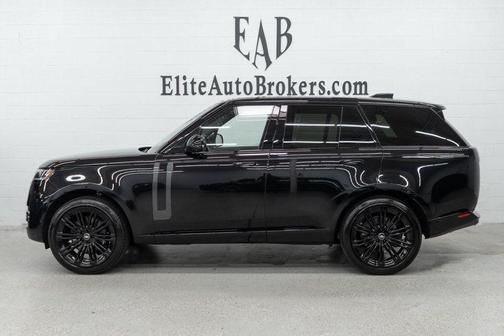 Santorini Black Metallic 2025 Land Rover Range Rover P530 SE