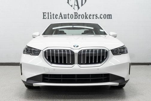 2025 BMW 530 i xDrive