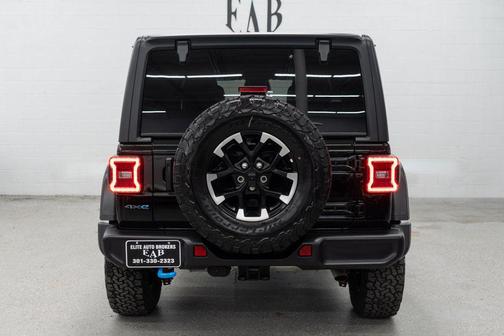 Black Clearcoat 2025 Jeep Wrangler 4xe Rubicon