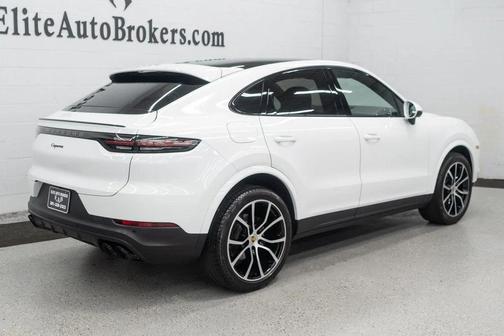 2023 Porsche Cayenne Platinum Edition