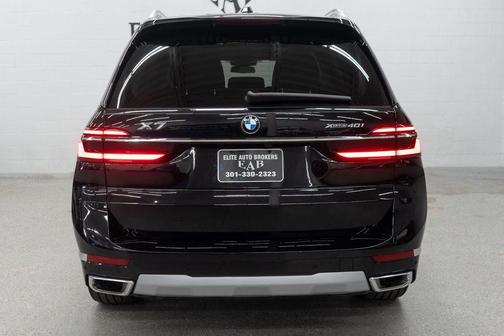 Black Sapphire Metallic 2026 BMW X7 xDrive40i