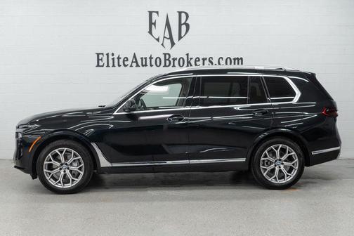 Black Sapphire Metallic 2026 BMW X7 xDrive40i