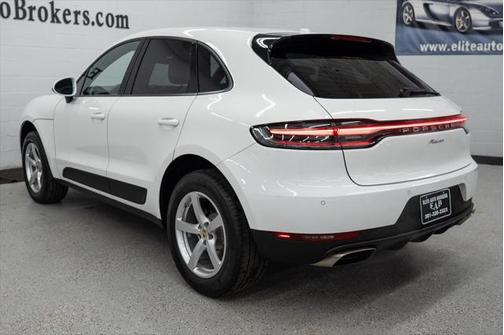 2021 Porsche Macan Base