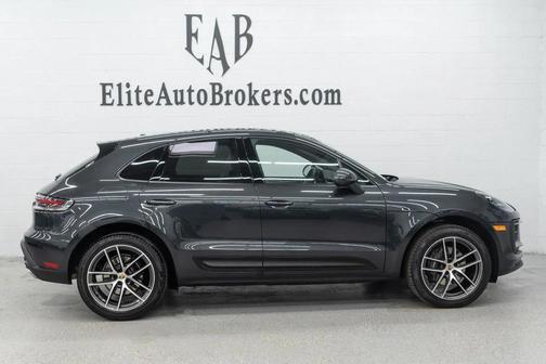 2023 Porsche Macan Base