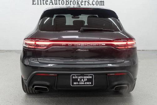 2023 Porsche Macan Base
