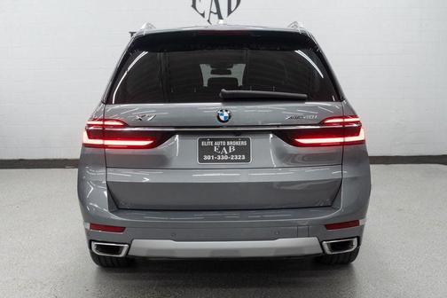 2025 BMW X7 xDrive40i