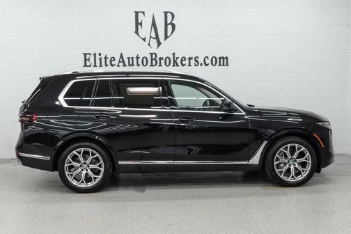 2025 BMW X7 xDrive40i