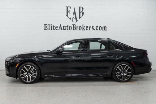 Black Sapphire Metallic 2023 BMW 760 i xDrive