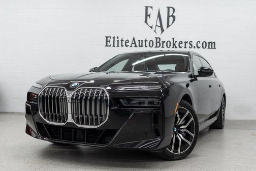 Black Sapphire Metallic 2023 BMW 760 i xDrive