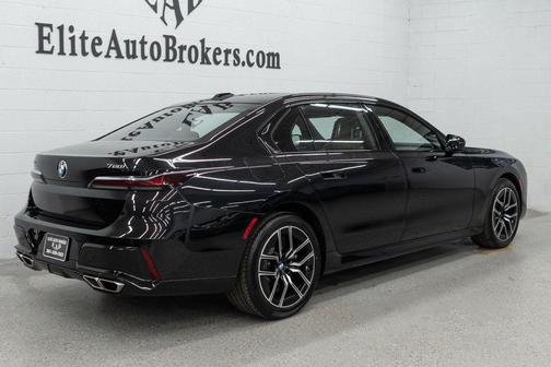 Black Sapphire Metallic 2023 BMW 760 i xDrive
