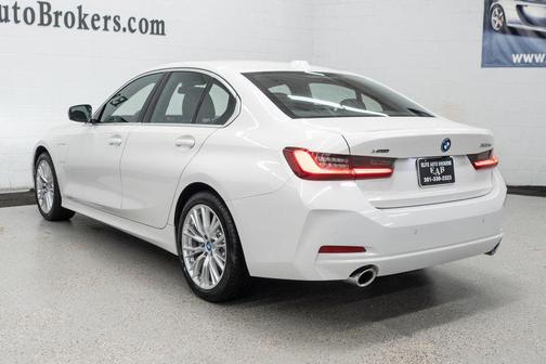 2024 BMW 330e xDrive