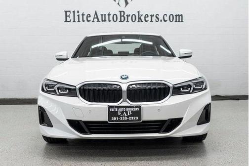 2024 BMW 330e xDrive