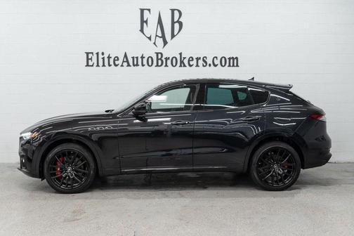 Nero Ribelle Metallic 2023 Maserati Levante Modena