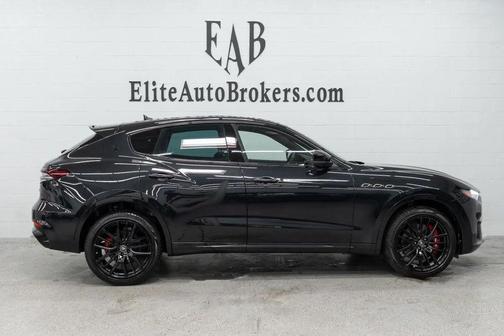 Nero Ribelle Metallic 2023 Maserati Levante Modena