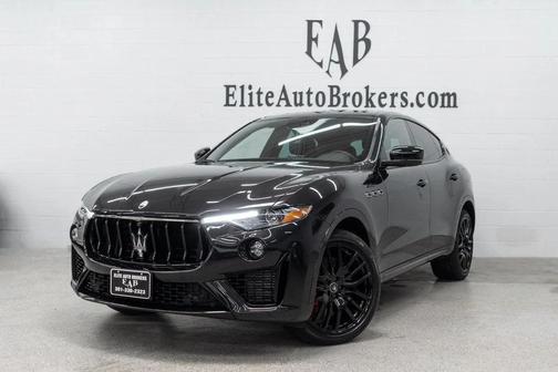 Nero Ribelle Metallic 2023 Maserati Levante Modena