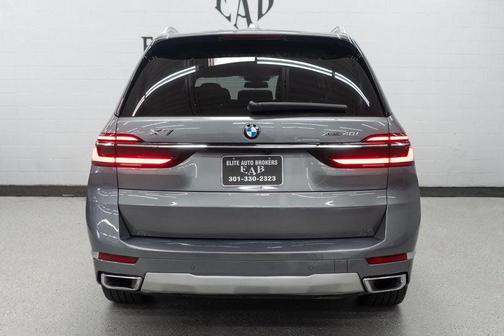 2025 BMW X7 xDrive40i