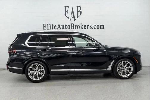 2025 BMW X7 xDrive40i