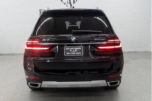 2025 BMW X7 xDrive40i