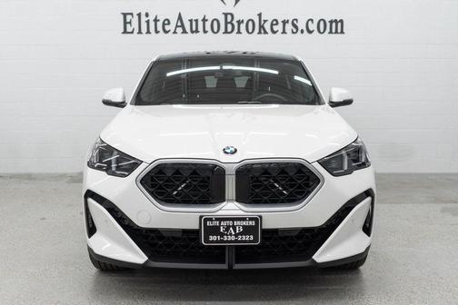 Mineral White Metallic 2025 BMW X2 xDrive28i