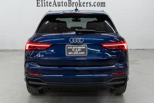 2024 Audi Q3 Premium 45 TFSI S line quattro Tiptronic