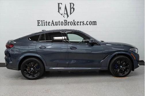 2022 BMW X6 M50i