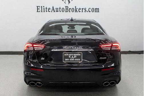 2022 Maserati Ghibli Modena Q4
