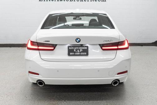 2025 BMW 330 i xDrive