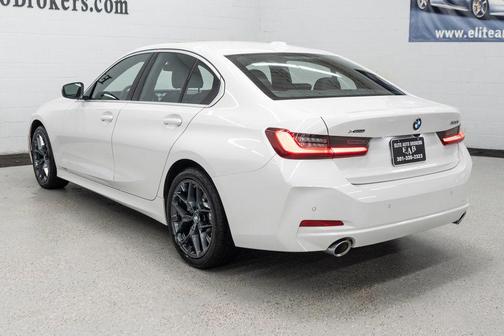 2025 BMW 330 i xDrive