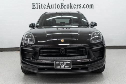 2023 Porsche Macan Base