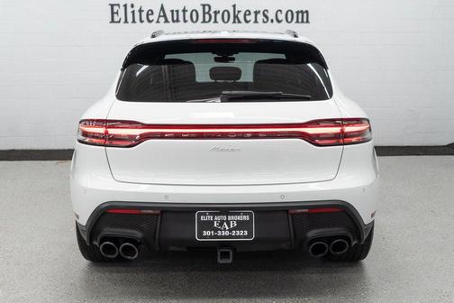 2023 Porsche Macan Base