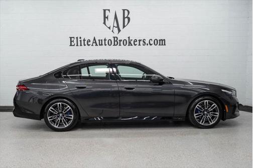 2024 BMW 530 i xDrive