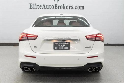 2022 Maserati Ghibli Modena Q4