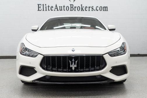 2022 Maserati Ghibli Modena Q4