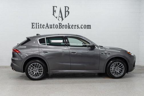 Grigio Lava Metallic 2023 Maserati Grecale GT