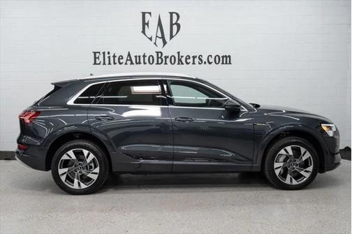 2021 Audi e-tron Premium