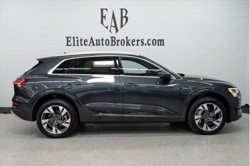 2021 Audi e-tron Premium