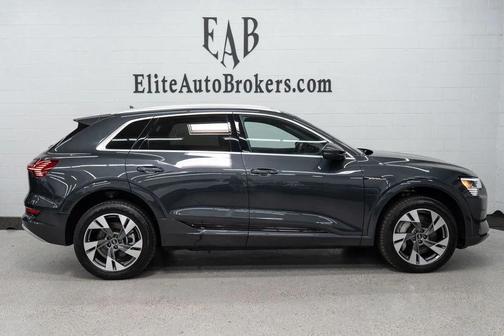 2021 Audi e-tron Premium