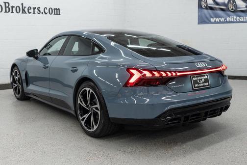 2022 Audi e-tron GT Premium Plus