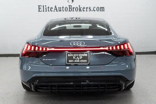 2022 Audi e-tron GT Premium Plus