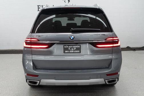 2025 BMW X7 xDrive40i
