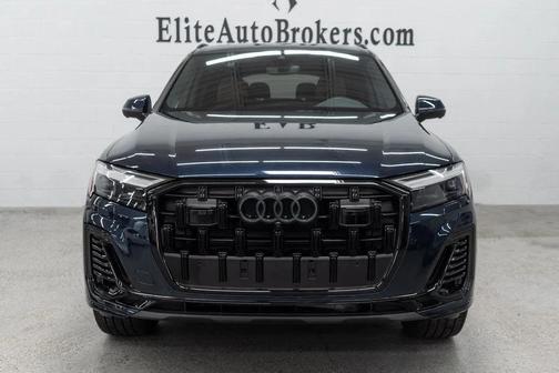 Waitomo Blue Metallic 2025 Audi Q7 45 Premium Plus